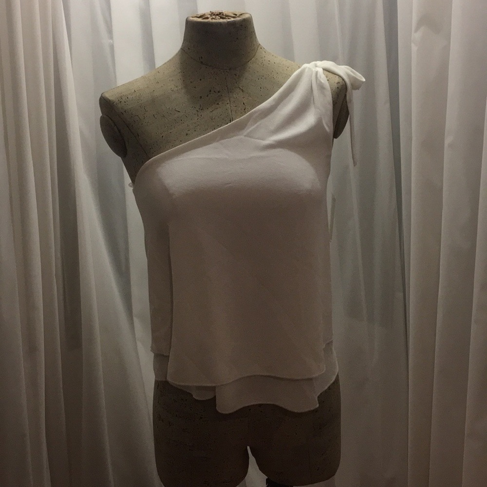 Meghan LA, One Shoulder Blouse